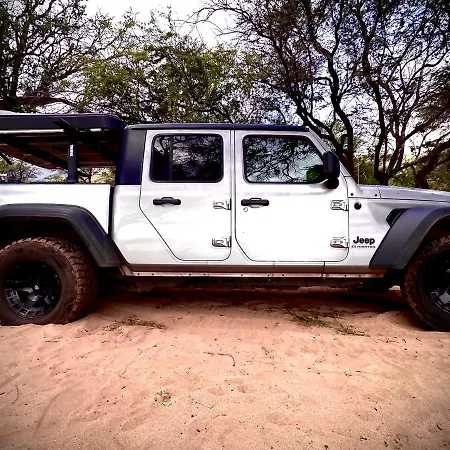 Explore Maui'S Diverse Campgrounds And Uncover The Island'S Beauty From Fresh Perspectives Every Day As You Journey With Aloha Glamp'S Great Jeep Equipped With A Rooftop Tent Paia Extérieur photo