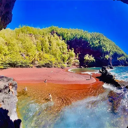Explore Maui'S Diverse Campgrounds And Uncover The Island'S Beauty From Fresh Perspectives Every Day As You Journey With Aloha Glamp'S Great Jeep Equipped With A Rooftop Tent Paia Extérieur photo