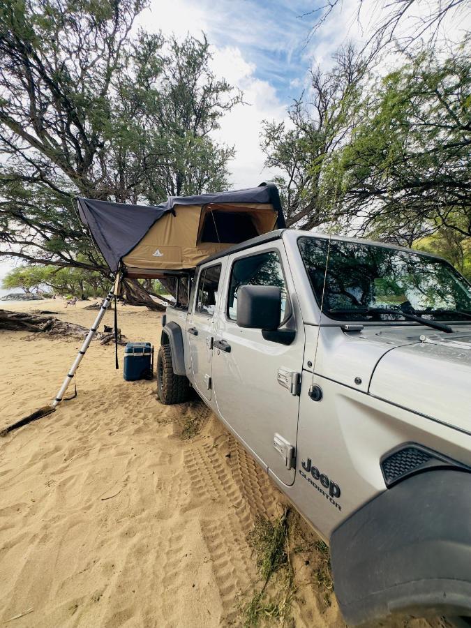 Explore Maui's Diverse And Uncover The Island's Beauty From Fresh Perspectives Every Day As Journey With Aloha Glamp's Great Jeep Equipped With A Rooftop Tent * Paia