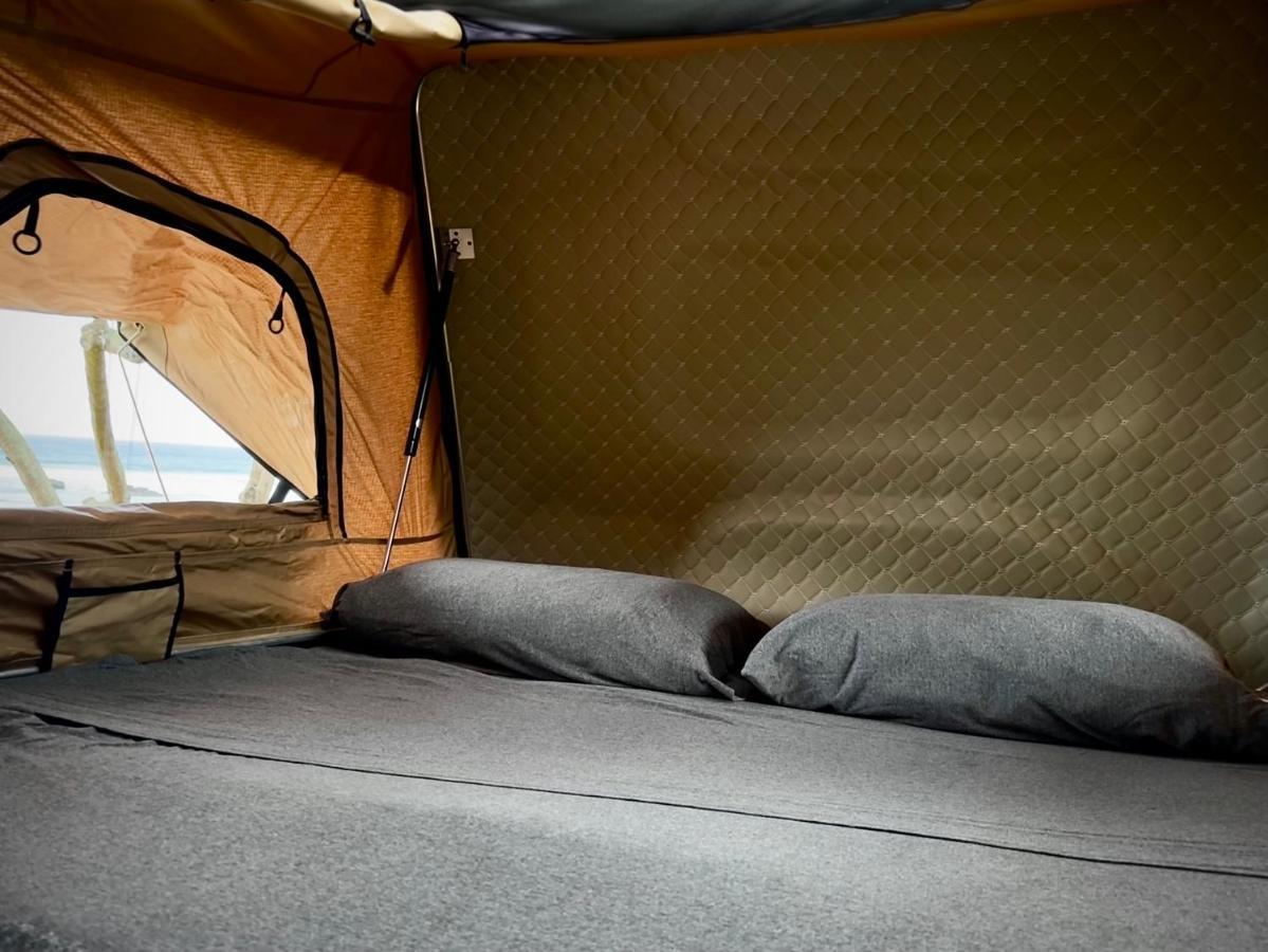 Explore Maui's Diverse And Uncover The Island's Beauty From Fresh Perspectives Every Day As Journey With Aloha Glamp's Great Jeep Equipped With A Rooftop Tent Paia